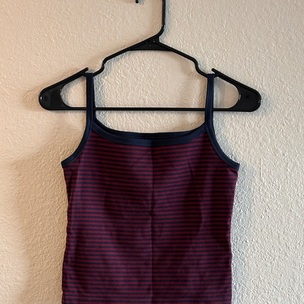 Uniqlo Red Ribbed Fitted Sleeveless Camisole